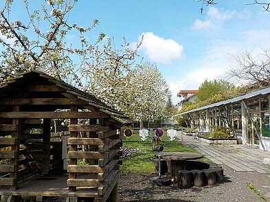 Spielhaus im Garten