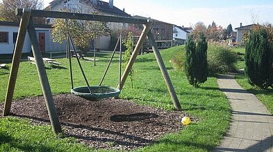 Schaukel im Garten